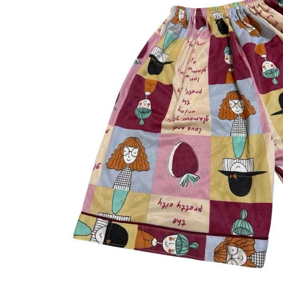 Vintage Women's Patchwork Whimsy Ladies Graphic Shorts - Picture 3 of 6